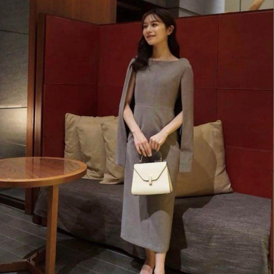 【新品未使用】laubeblanc Narrow line Cape Dress