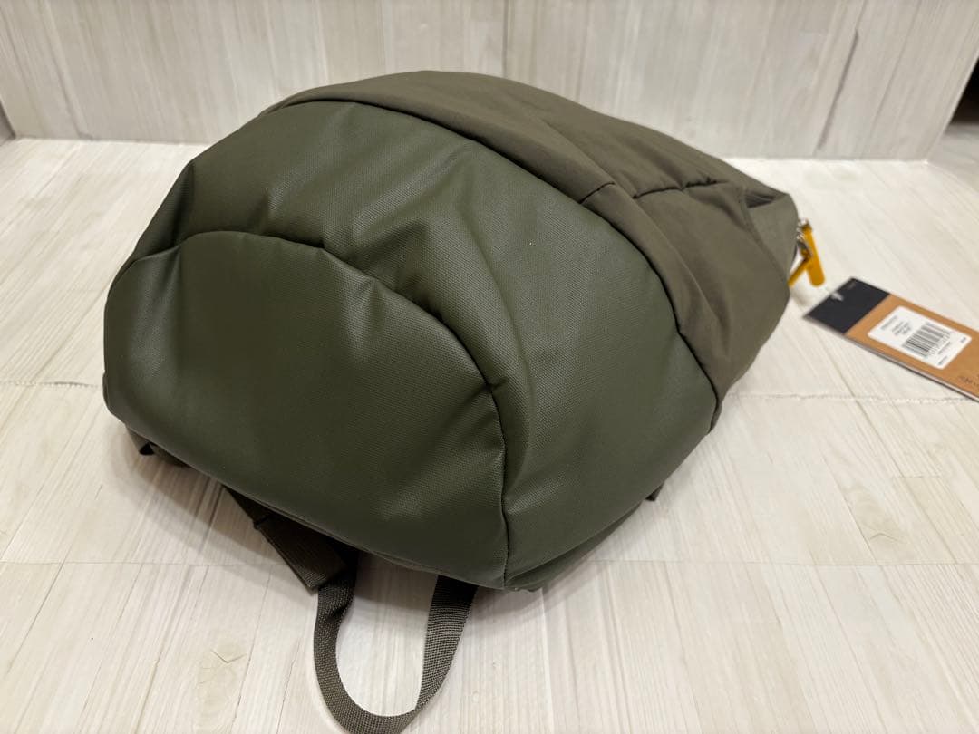 美品 ノースフェイス バックパック リュック W イザベラ ダークグリーン