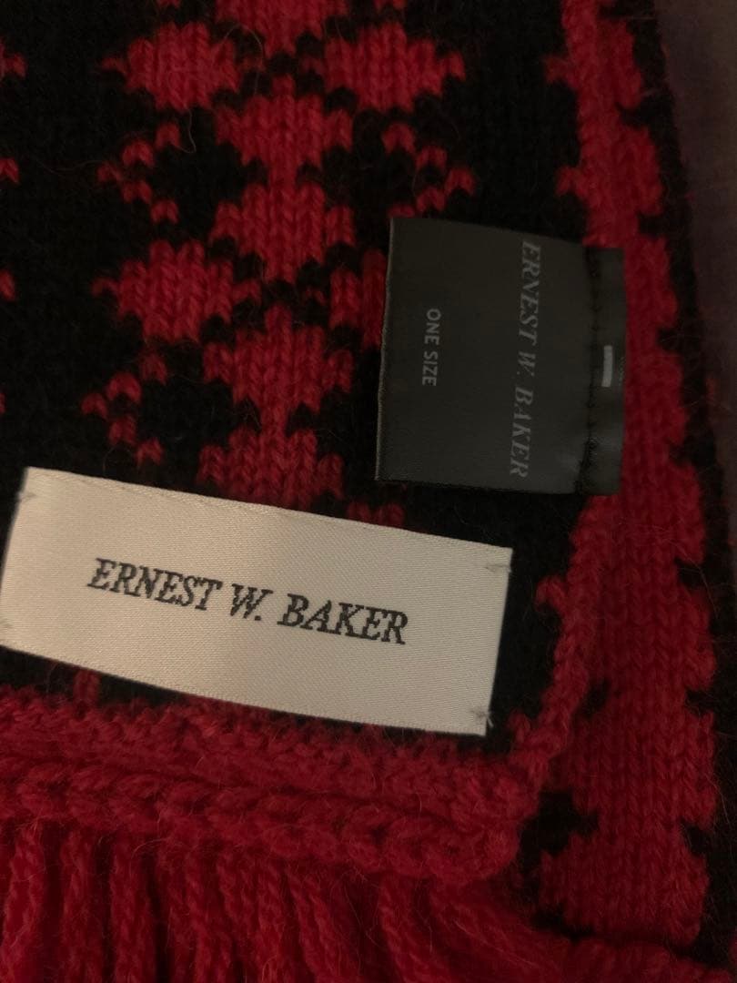 ernest w baker マフラー 22aw