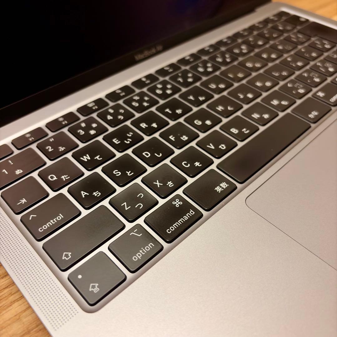 MacBook本体 MacBook Air (M1, 2020) 16GB/512GB