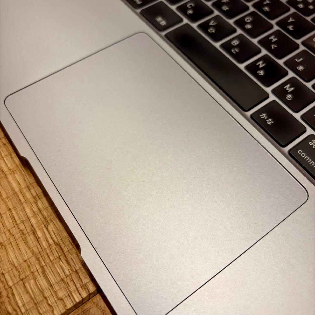 MacBook本体 MacBook Air (M1, 2020) 16GB/512GB
