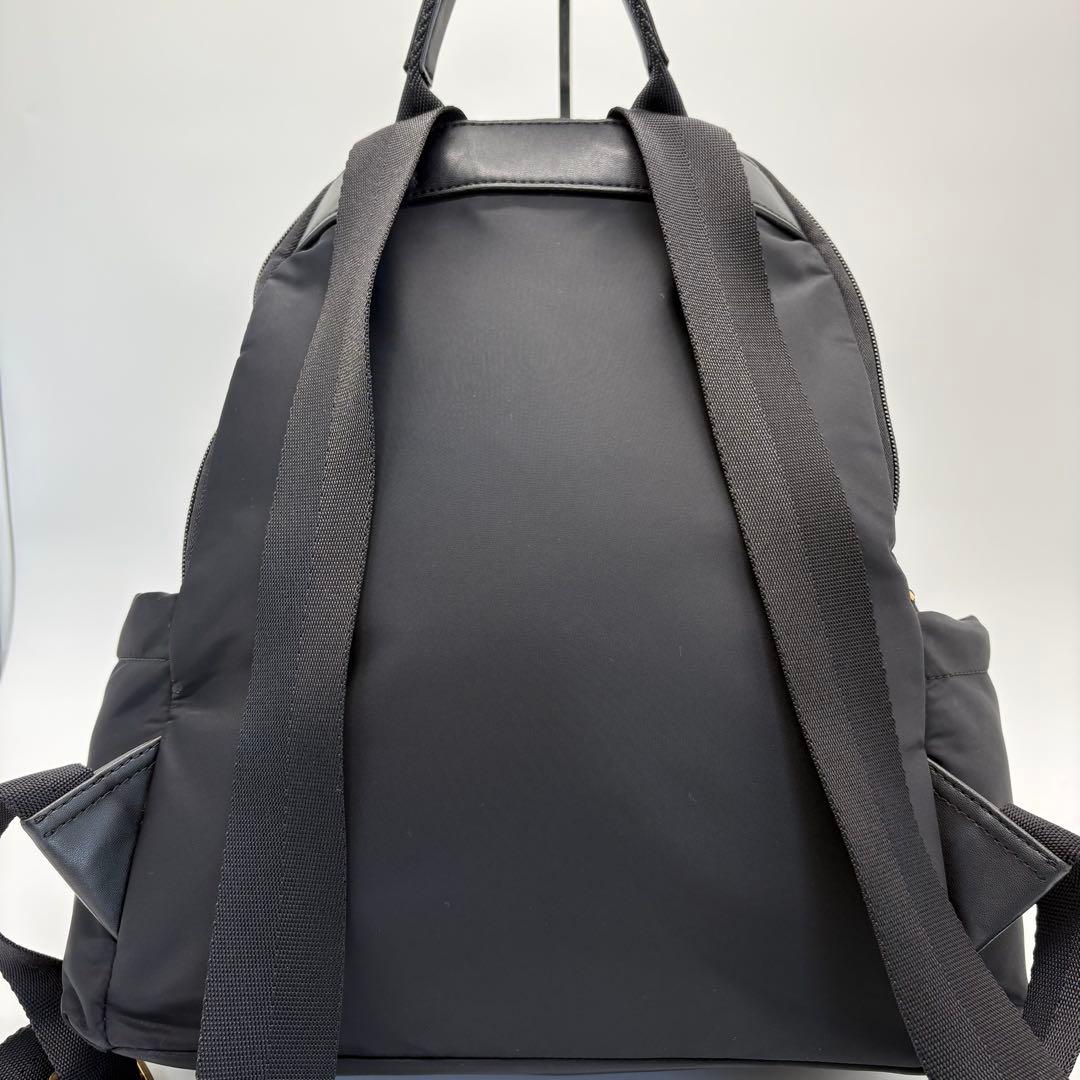 美品✨トリーバーチ リュックサック A4可 多収納 軽量 ナイロン ブラック
