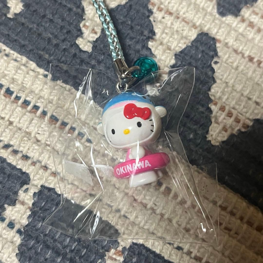 ご当地キティ　沖縄限定　ジンベイザメ