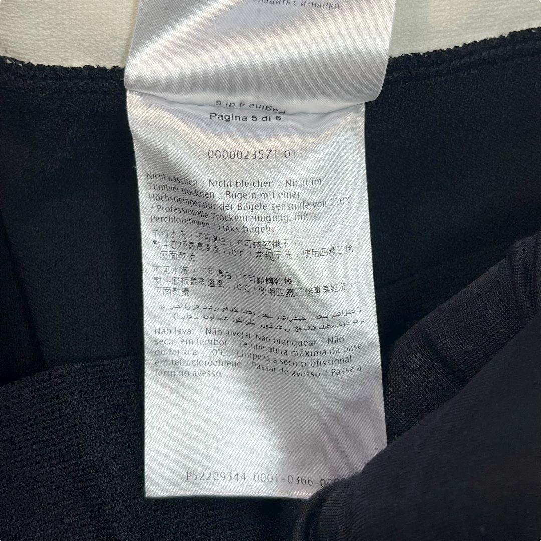 【 近年モデル 】 ヴァレンティノ　ヘビーレース　ニットワンピース　花柄　白　黒