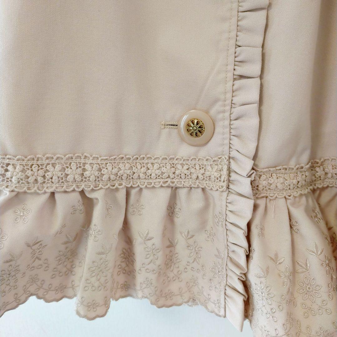 LIZ LISAリズリサ　ベージュ フリル ポンチョ トレンチコート風 姫系　Ｆ