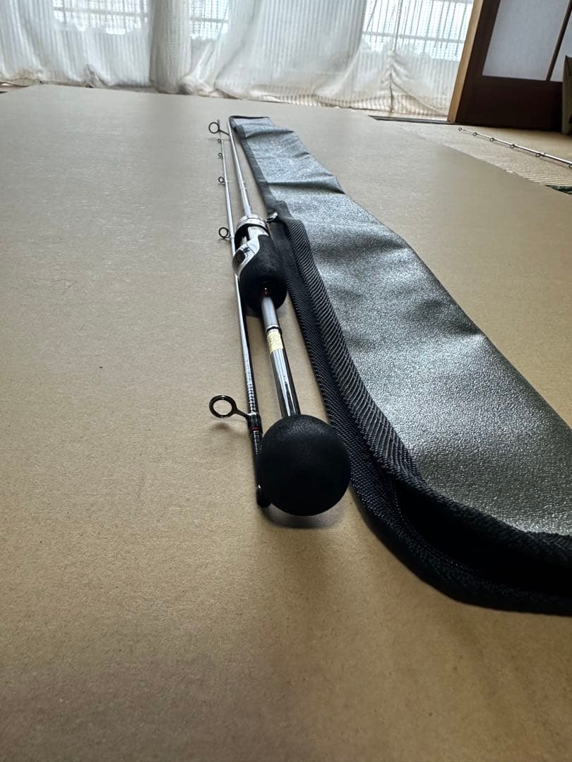 がまかつ　ラグゼ　ストーリアF 66 FL-Solid.R