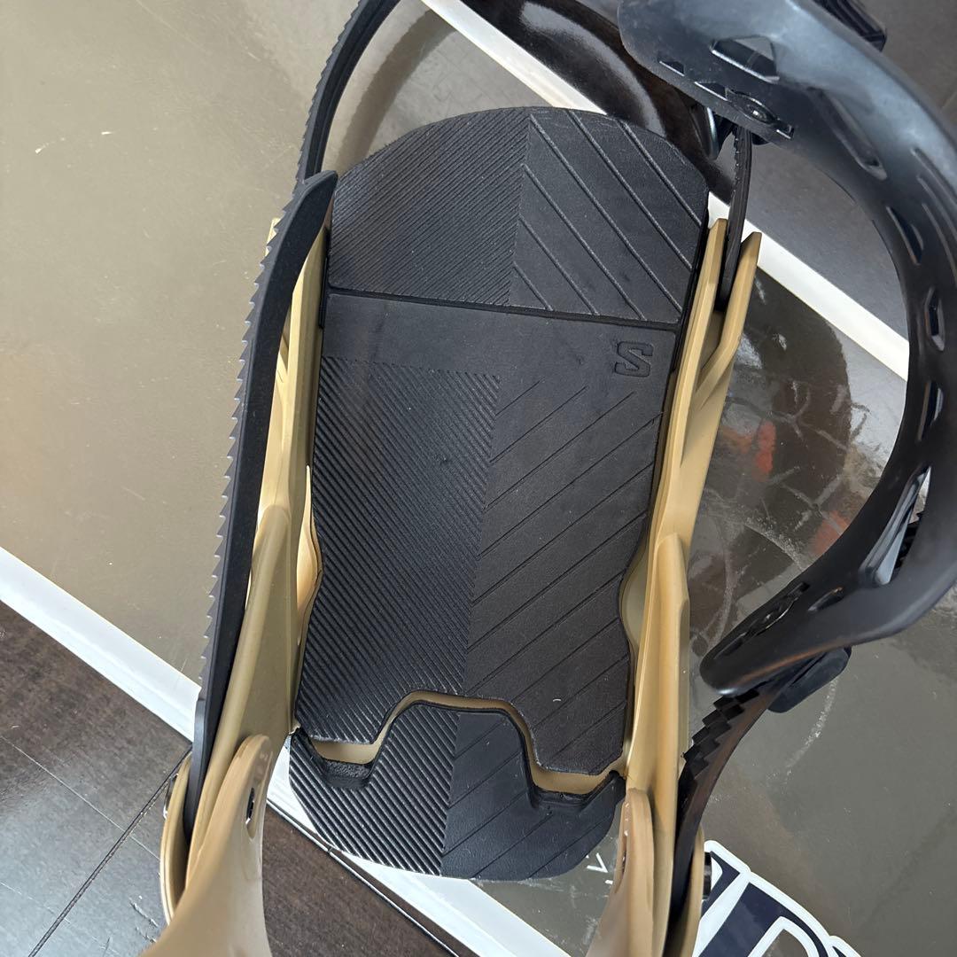 【1シーズンのみ使用】SALOMON RHYTHM リズム　Sサイズ