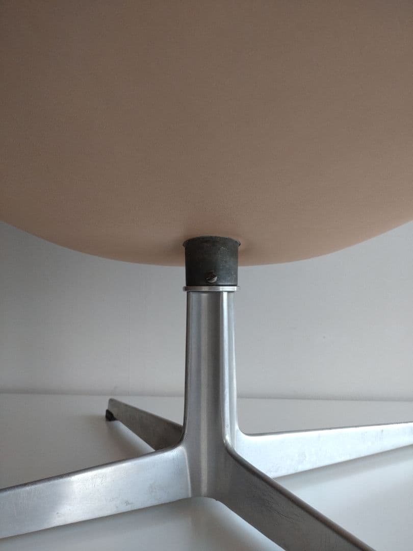 スワンチェア フリッツハンセン ナチュラルレザー フルベジタブルタンニン ヌメ革