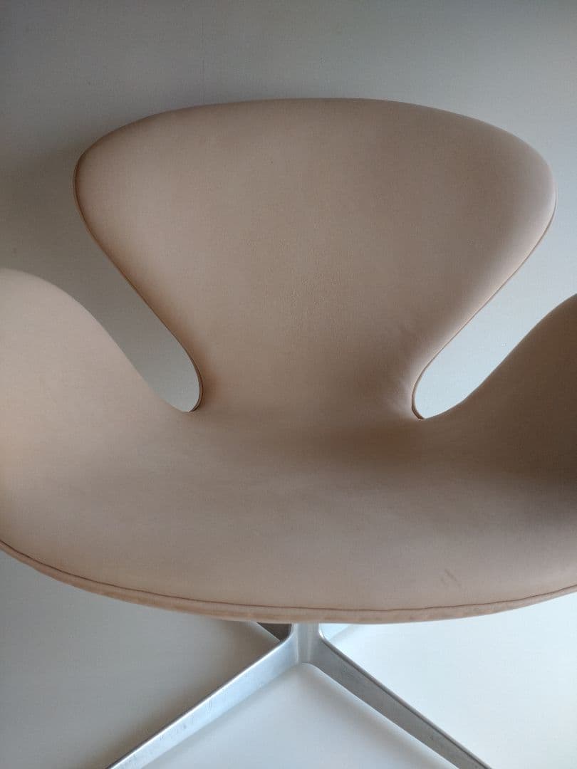 スワンチェア フリッツハンセン ナチュラルレザー フルベジタブルタンニン ヌメ革