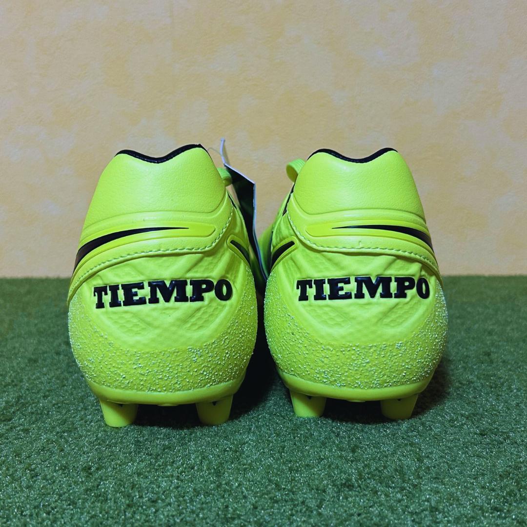 新品 未使用 サッカースパイク ナイキ ティエンポ HG 激レア 24.0cm