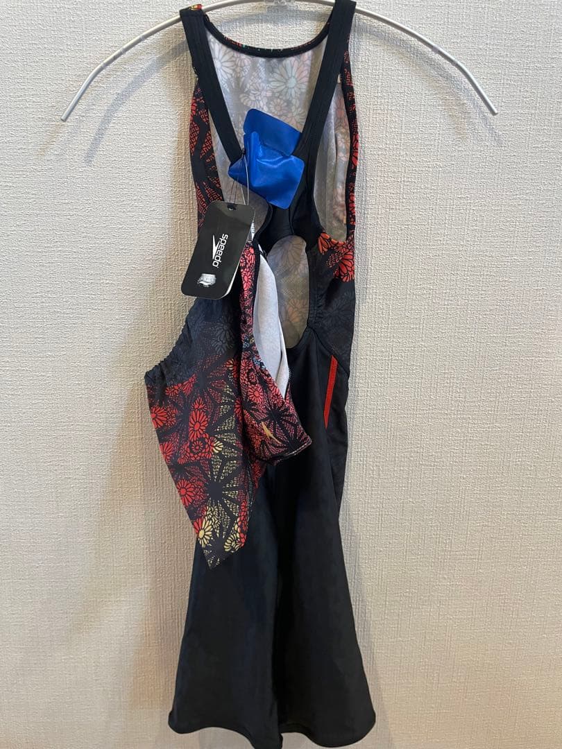 【新品未使用】Speedo 花柄 スポーツ用水着 収納袋　キャップ　セット　L