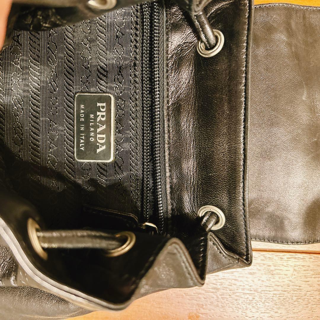 PRADA ブラック レザー ミニサイズ　バックパック