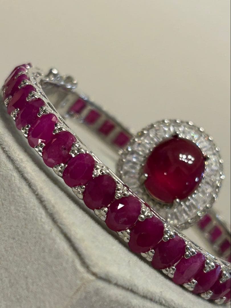 つ*る様 超豪華‼️天然ルビーリングとバングルのセット