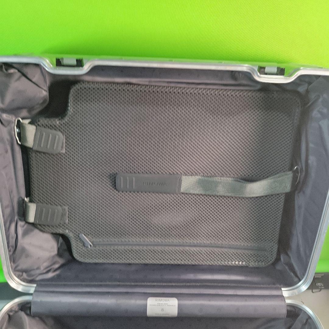 リモワ　オリジナル　925.53.00.4　キャビン　シルバー35リットル4輪
