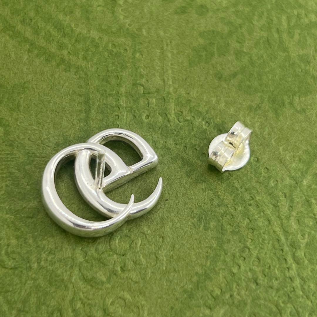 GUCCI ダブルG スタッズ 片耳 ピアス 053361
