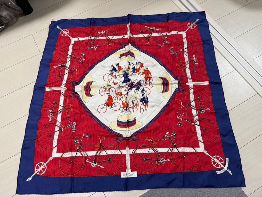 HERMES 自転車デザイン シルクスカーフ