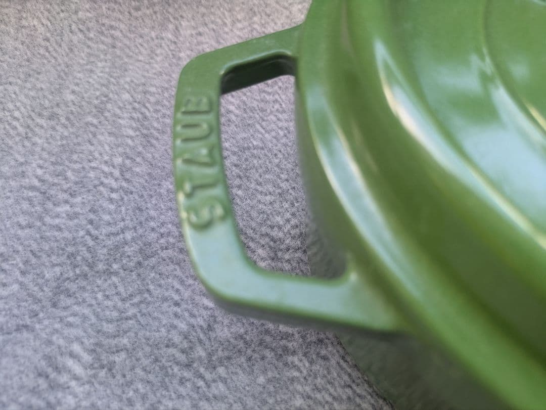 staub ピコココットラウンド　20 ライムグリーン