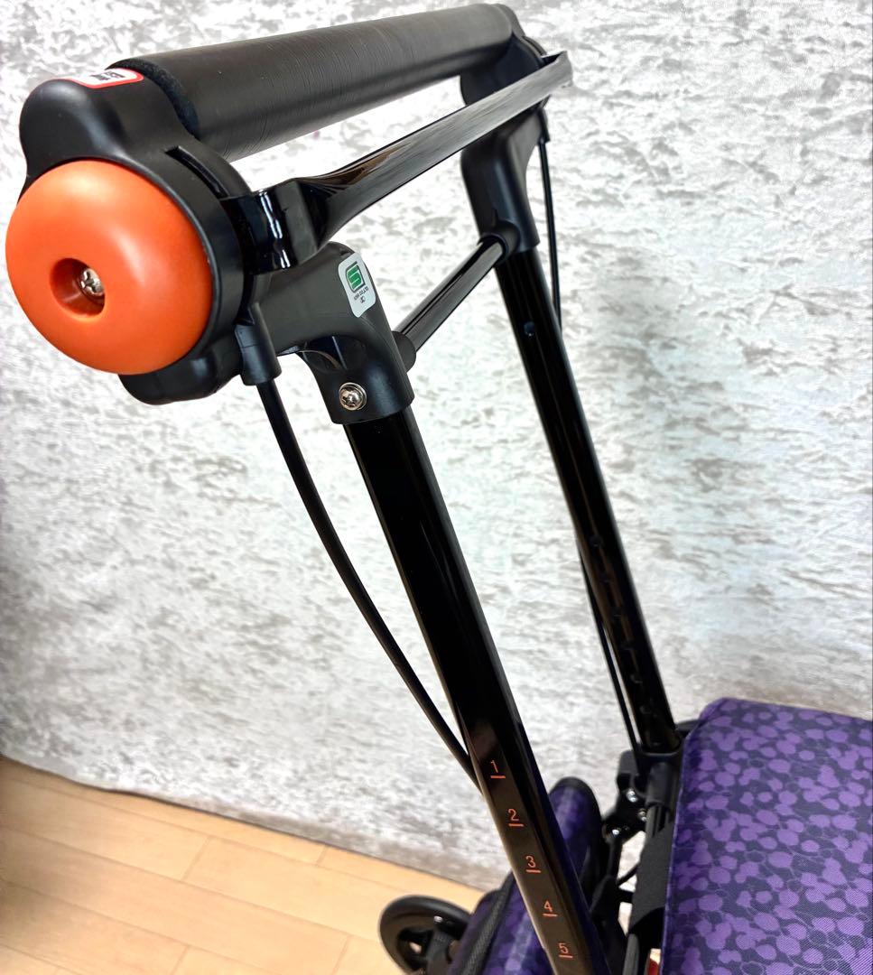 美品 幸和製作所 TacaoF テイコブ 畳める 座れるシルバーカー CPS03