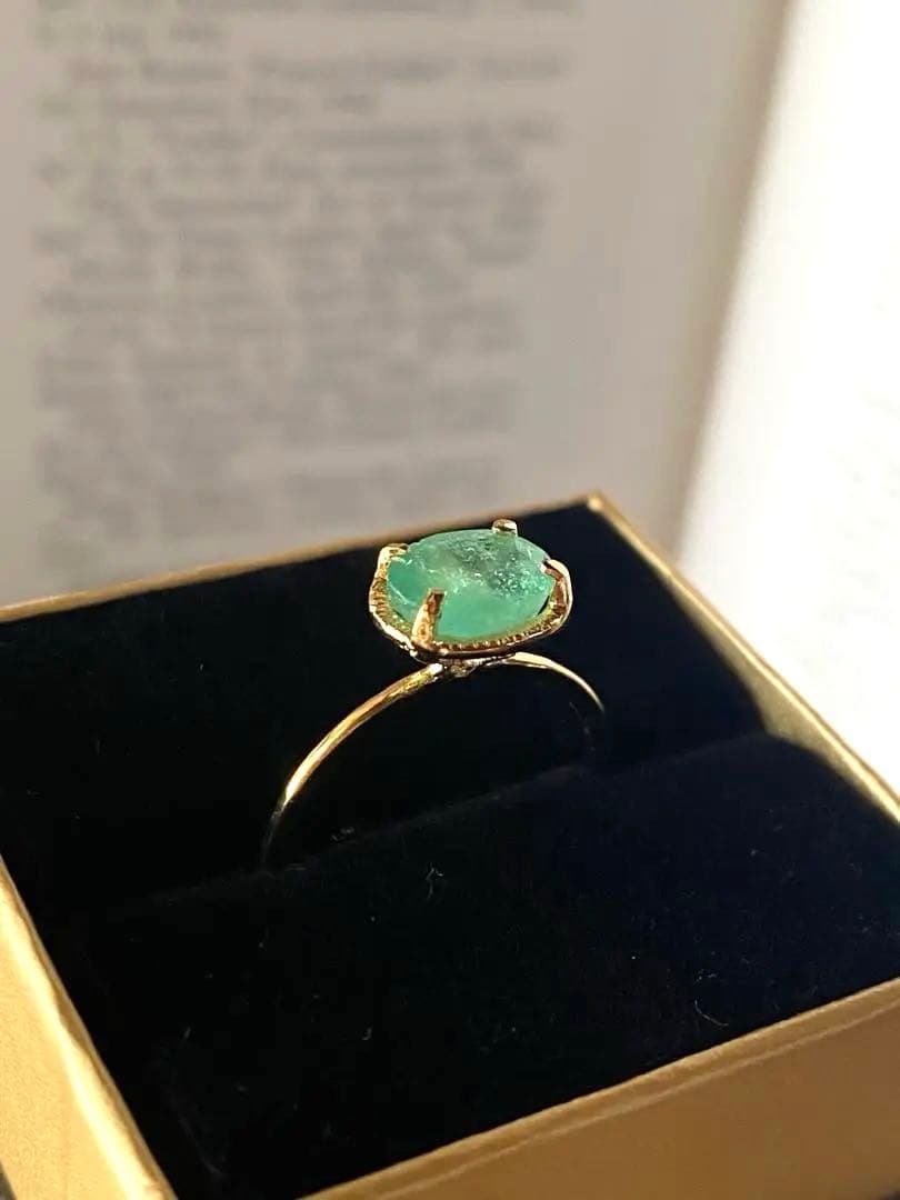 ぽー　エメラルド高貴リング
