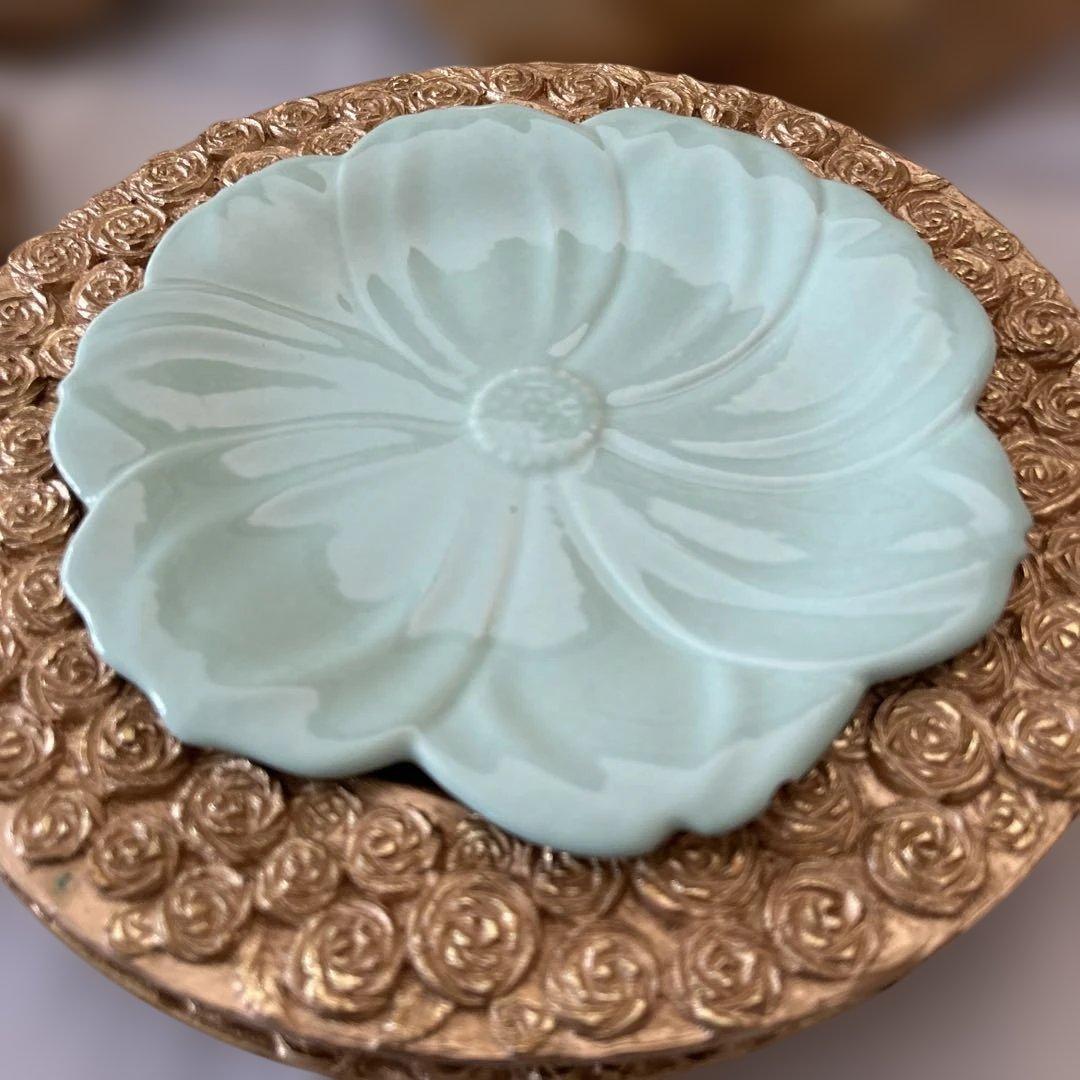 クリスマスプレートセット　 ６枚組　　ゴールド 薔薇模様 アンダープレート