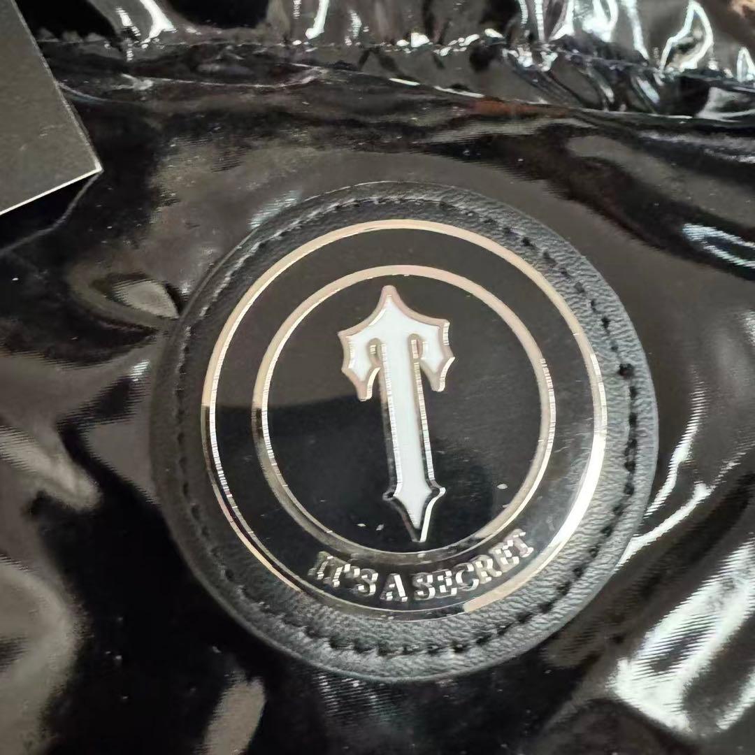 新品 TRAPSTAR 光沢ブラック ダウンジャケット Mサイズ n - メルカリ