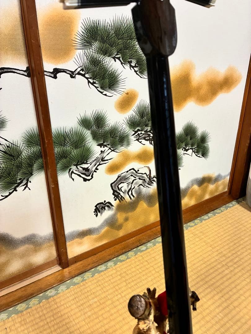 沖縄三線！黒木上質カマゴン！知念大工型！本張り【一枚張り】 - メルカリ