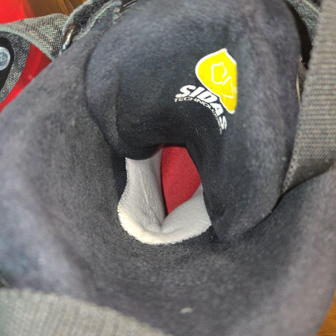 高性能！ATOMIC HAWX100スキーブーツ 26/27.5cmシンサレート