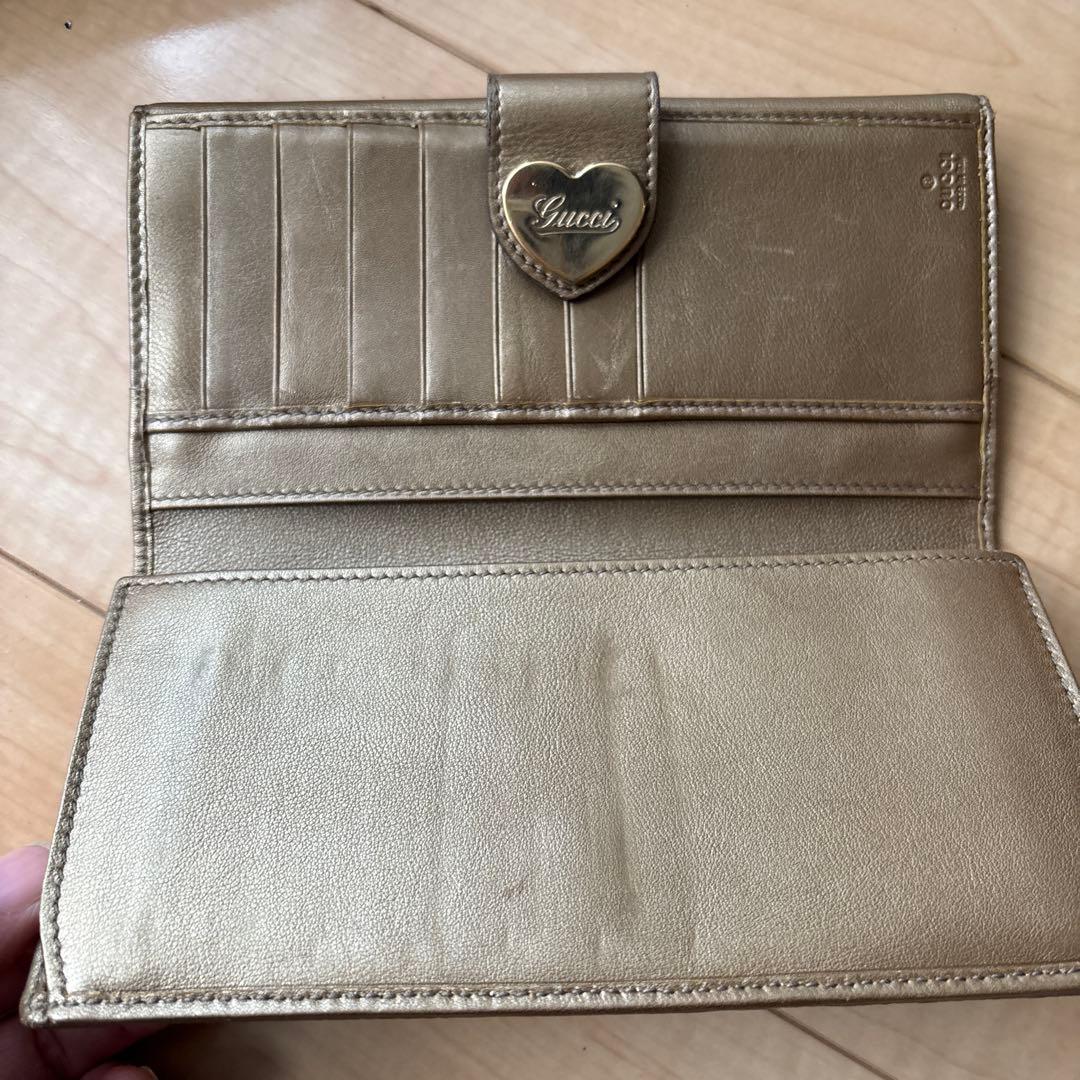 GUCCI ベージュ 長財布 ハート型ロゴ付き