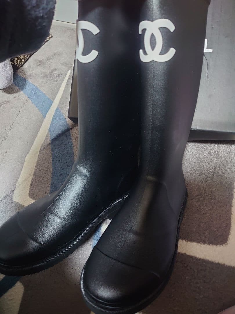 遊活のHANA☆新品シャネルラバーブーツ長靴レインブーツブラック