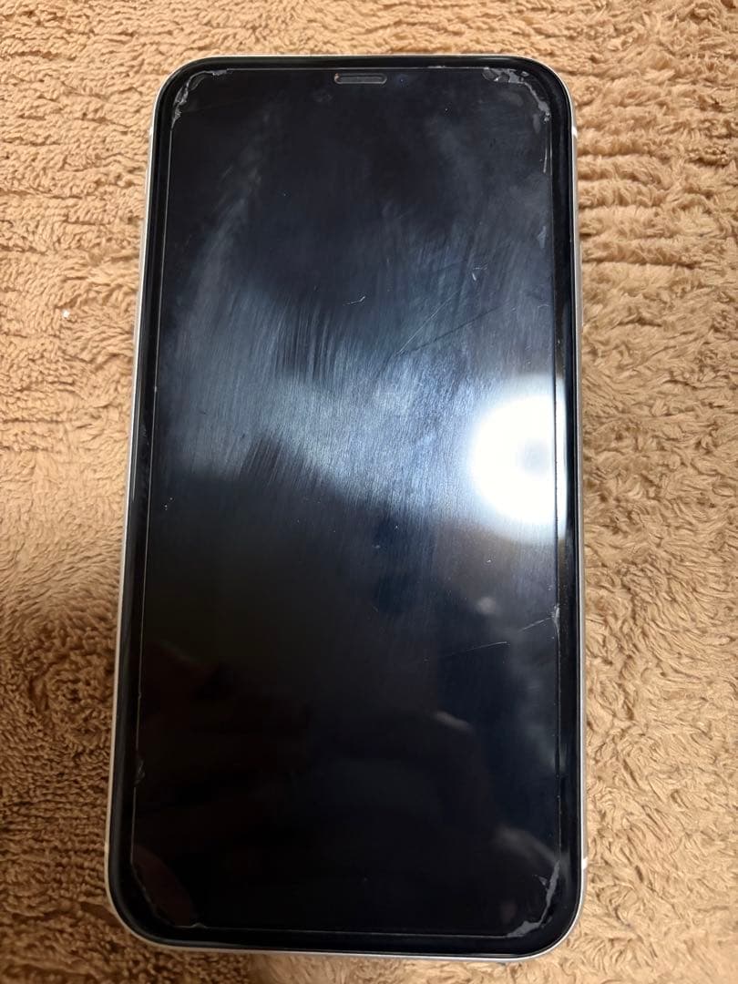 iPhone11 ホワイト 64G 本体　SIMフリー　バッテリー76%