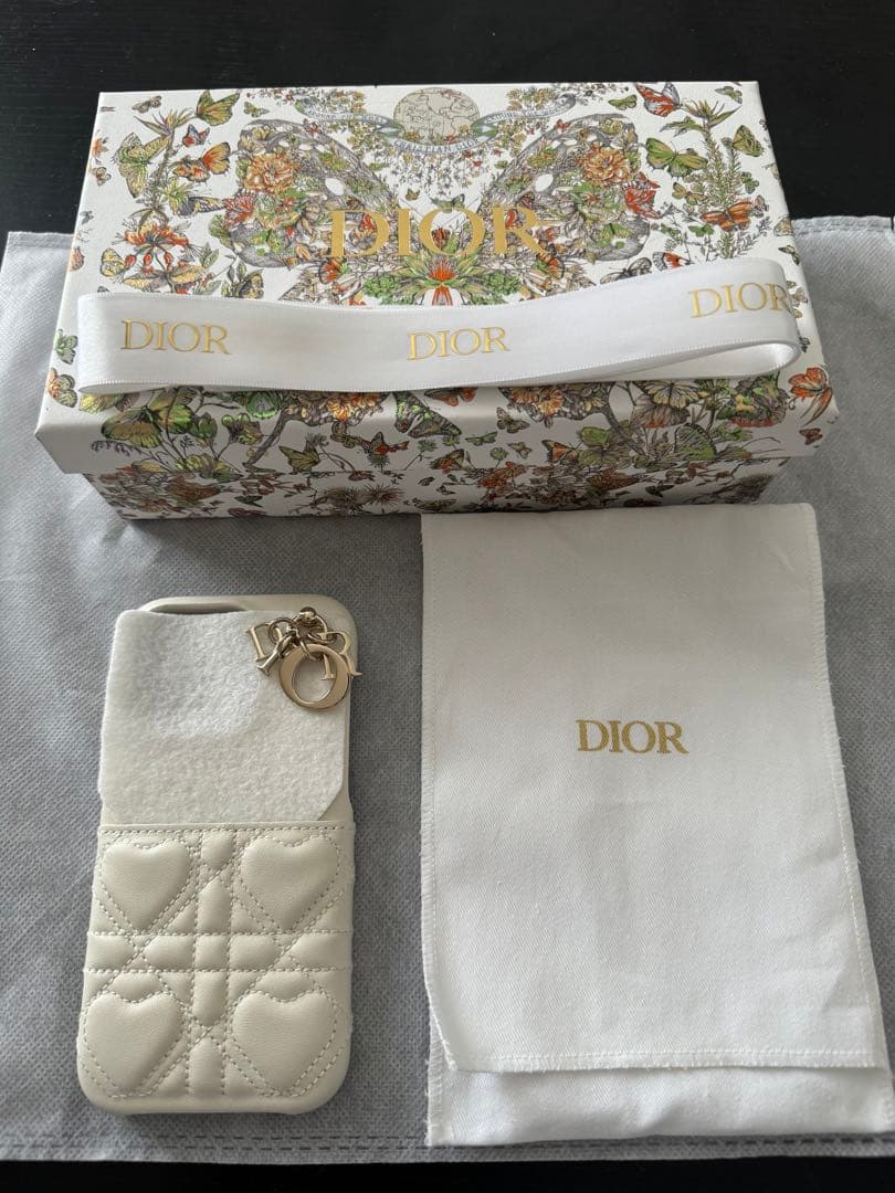 Dior iPhone15Proケース