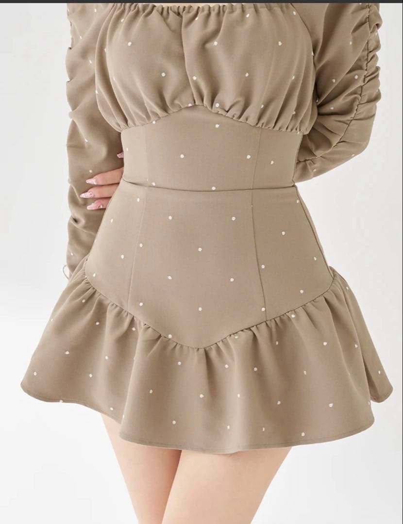 ダーリッチ スクエアネックギャザーミニワンピース