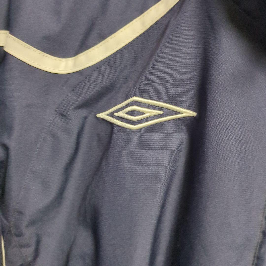umbro アイルランド代表 ナイロンジャケット サッカー サイズL　刺繍ロゴ