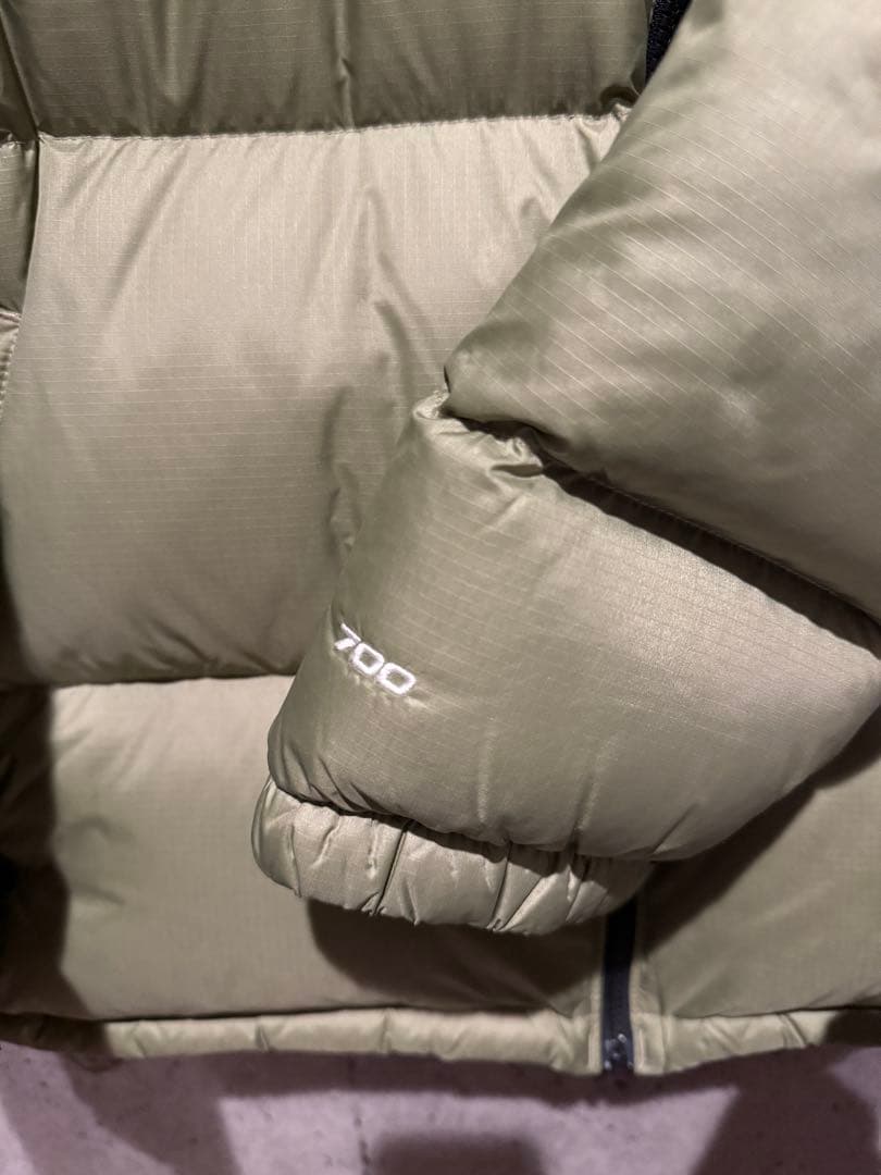THE NORTH FACE 700ヌプシダウンジャケット 黒×クラシックカーキ