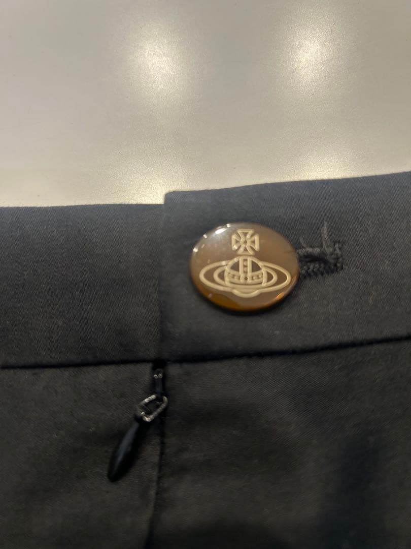 ⭐︎美品⭐︎ヴィヴィアンウエストウッド タック入り黒フレアスカート