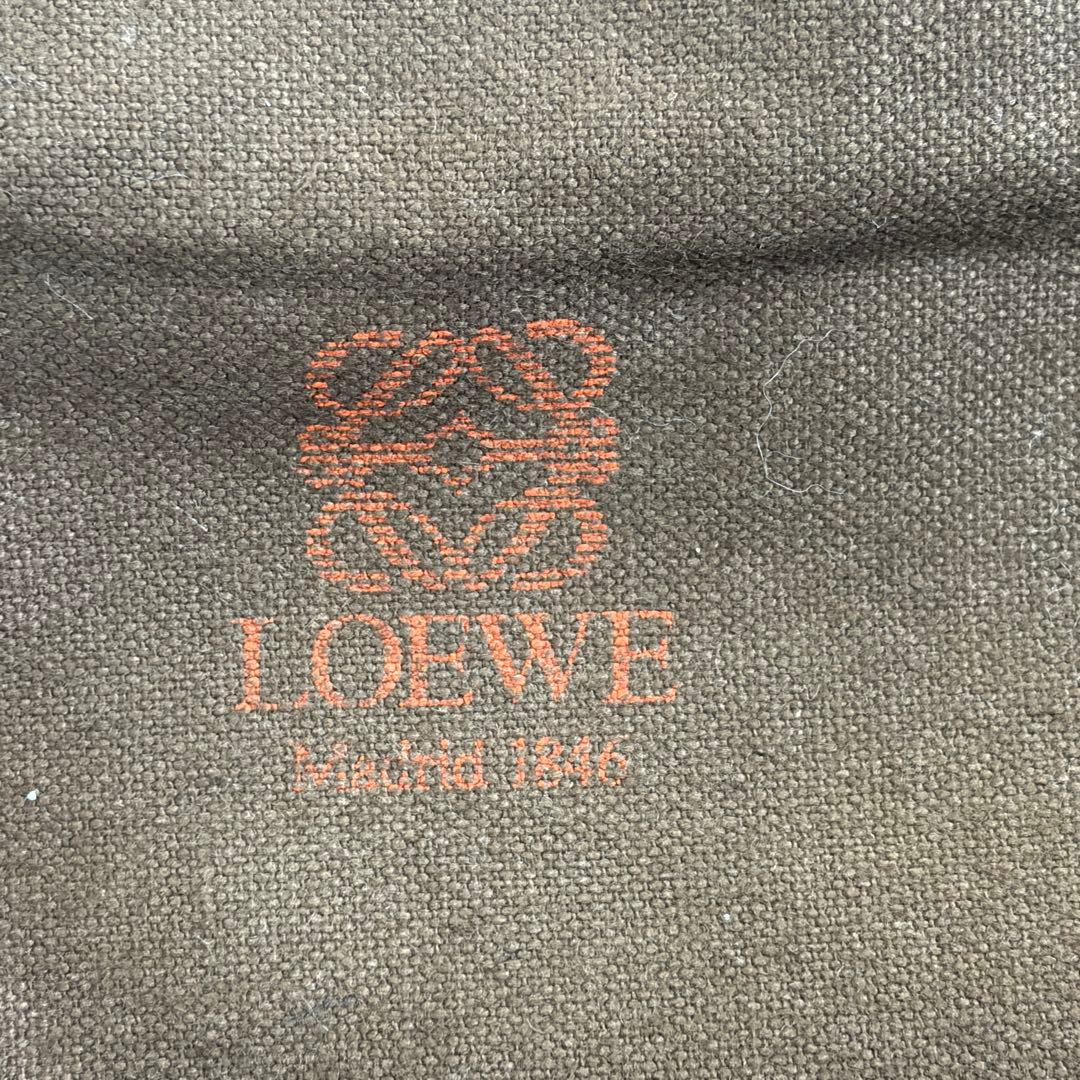 【極美品】ロエベ メッセンジャーバッグ アナグラム ナッパレザー 斜め掛け 黒