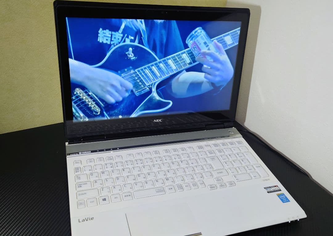 16GBCore i7タッチパネル　SSD512GB　Win11　Office