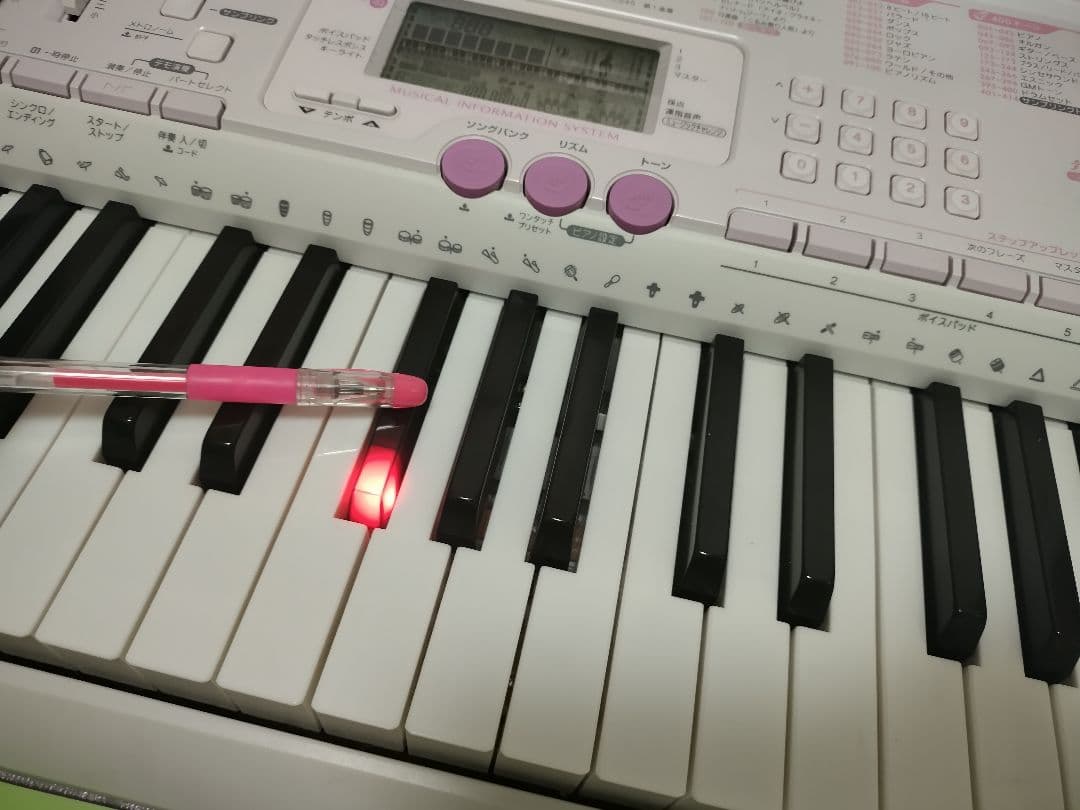 ★CASIO LK-107★光ナビゲーションキーボード★61鍵★取説★送料無料★