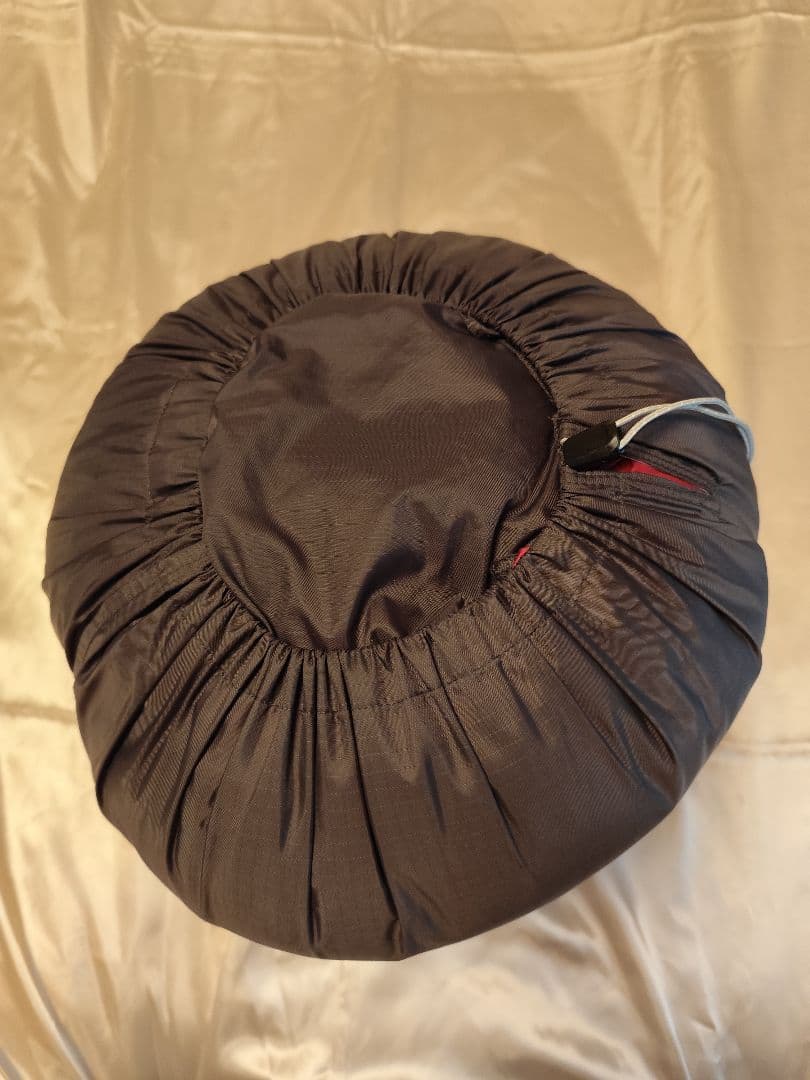 モンベル　シームレス バロウバッグ♯0 R/zip　　　mont-bell