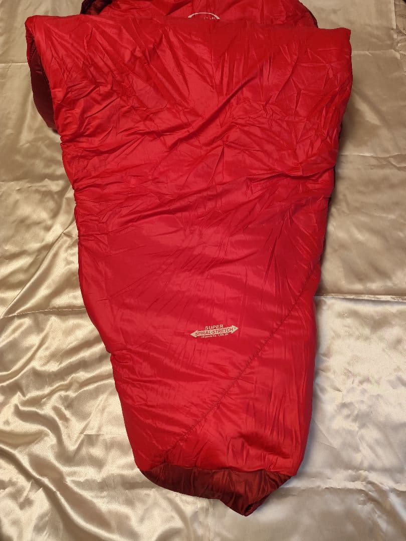 モンベル　シームレス バロウバッグ♯0 R/zip　　　mont-bell