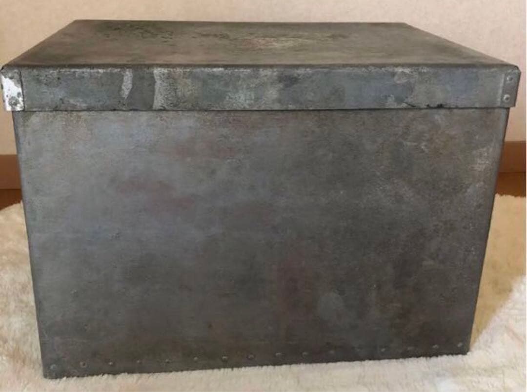 ブリキの箱、アンティーク、蓋つき、昭和レトロ　アンティークカゴ収納、まとめ売り