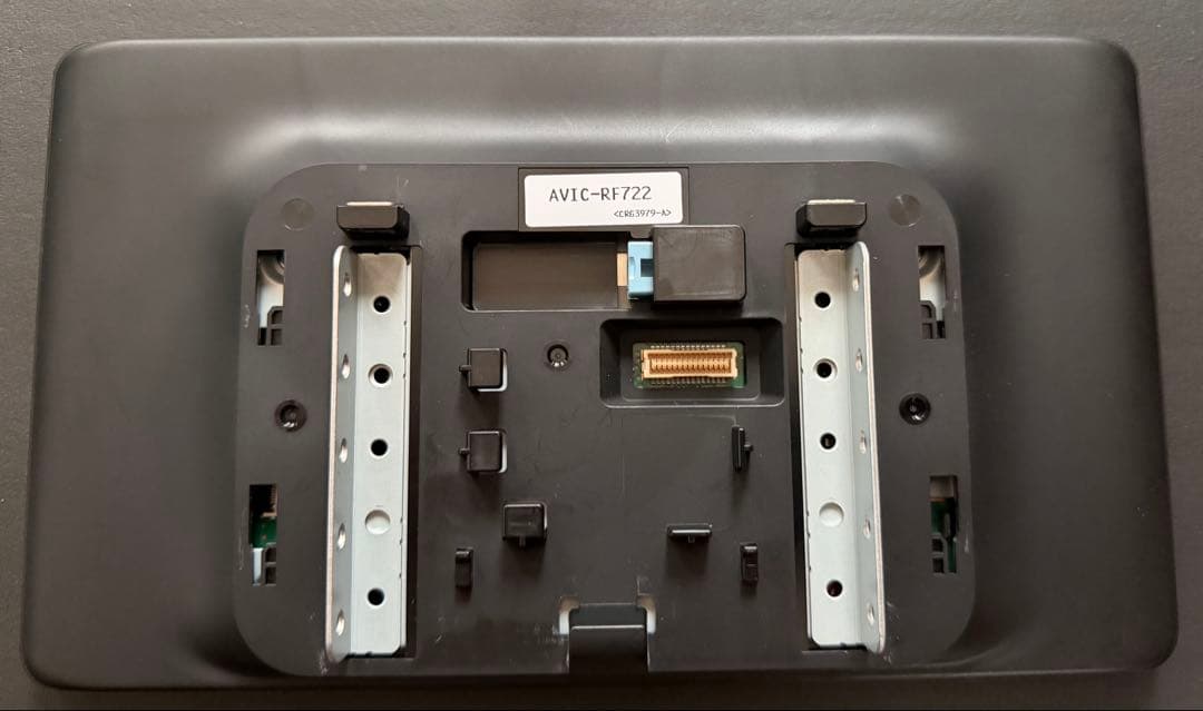 Pioneer カロッツェリアAVIC-RF722 フローティングナビ　9V型