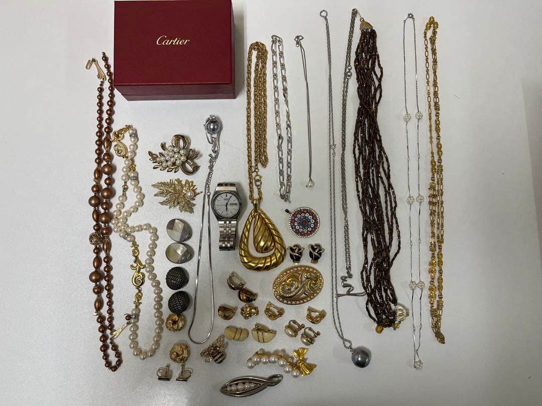 遺品整理セット　Cartier含むアクセサリーセット 遺品整理セット Cartier含むアクセサリーセット