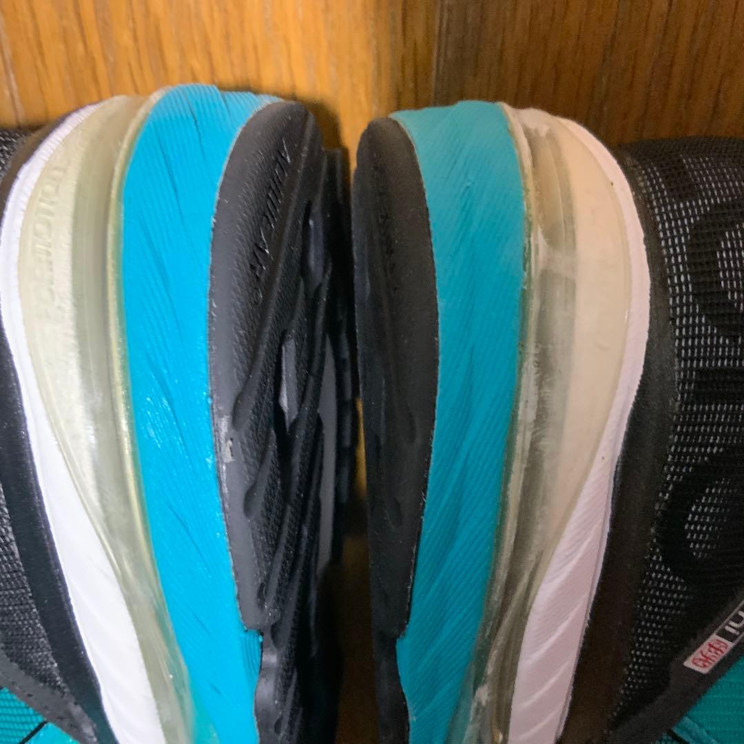 adidas タクミイドミ　青学カラー