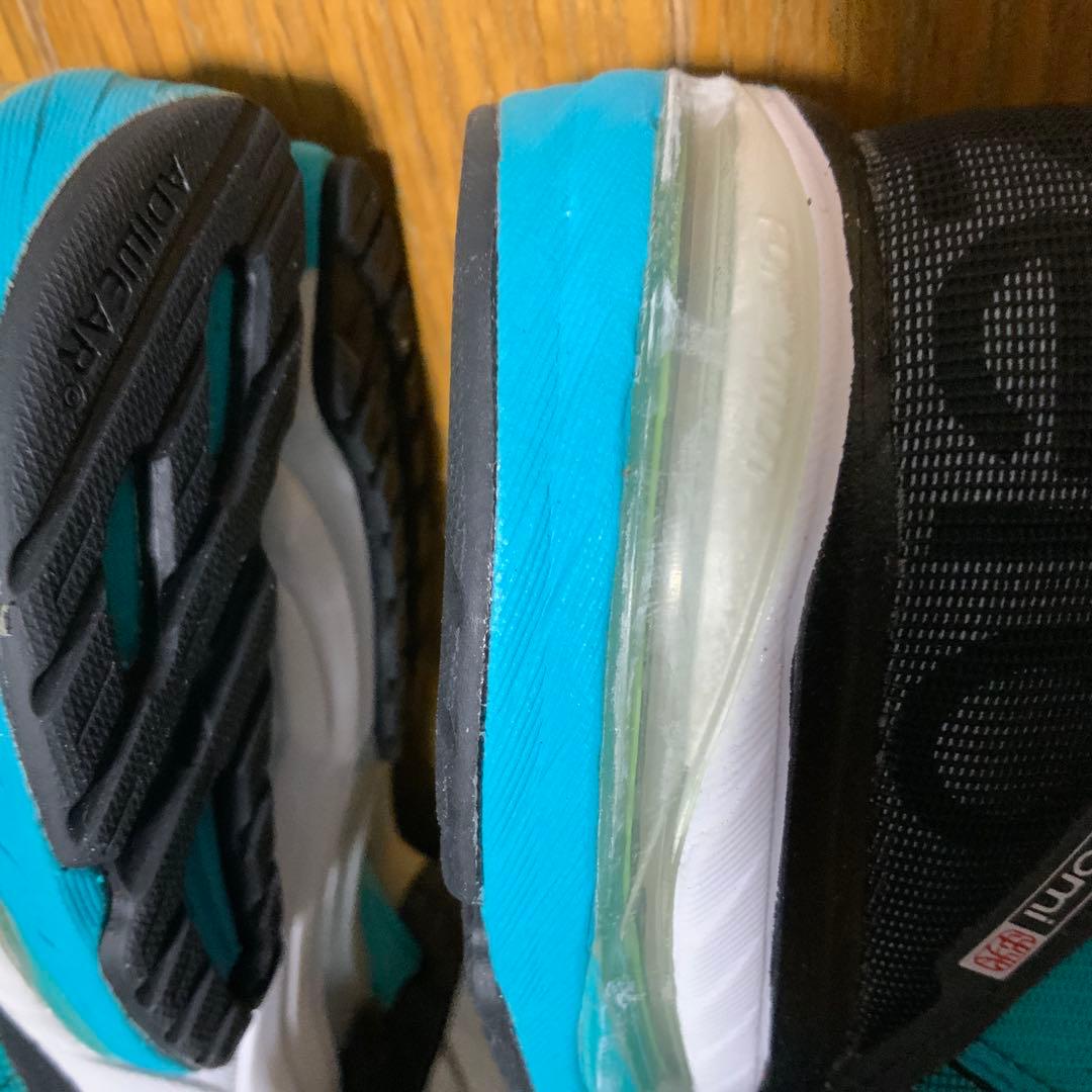 adidas タクミイドミ　青学カラー