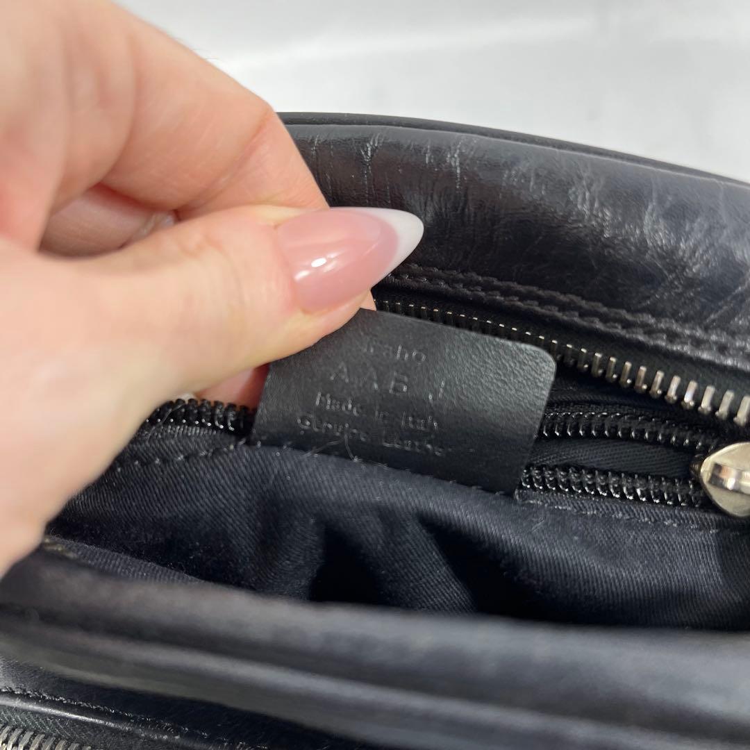 Bally バリー　レザー ショルダーバッグ　ブラック