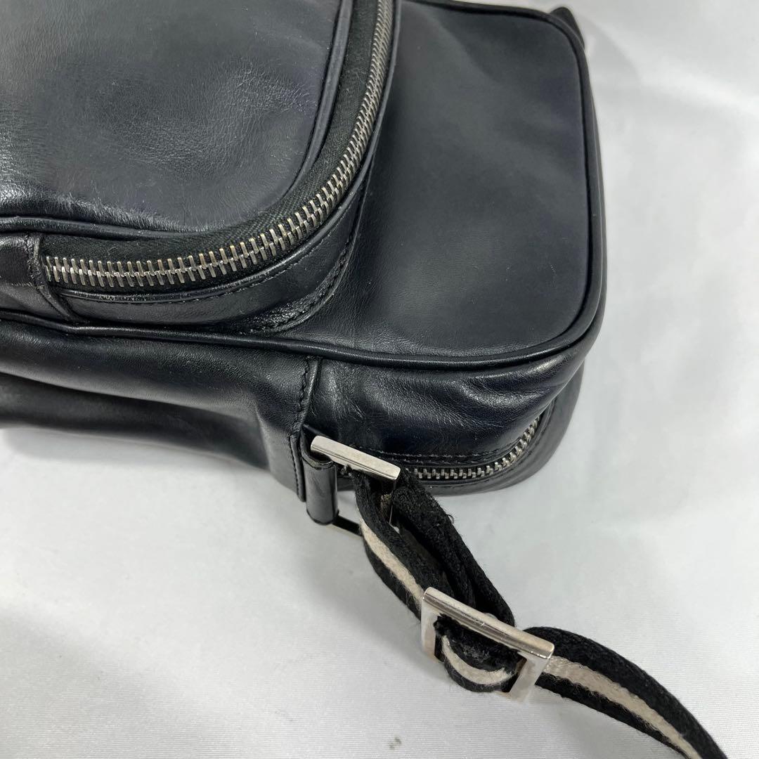 Bally バリー　レザー ショルダーバッグ　ブラック
