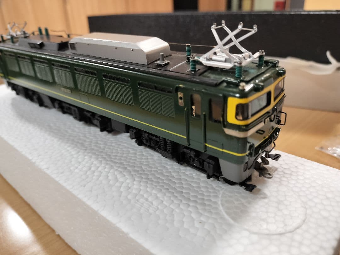 r*3様 エンドウ EF81 トワイライトエクスプレス HO 電気機関車 ジャ