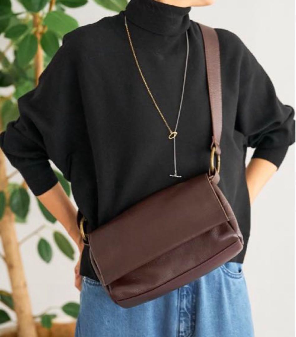 新品　BEARDSLEY ショルダーバッグ　レザーボディバッグ　12月購入品　茶