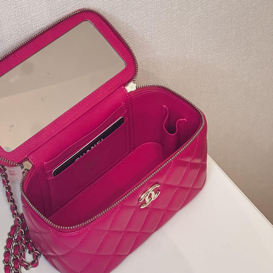 【希少】CHANEL ピンクレザーショルダーバッグ